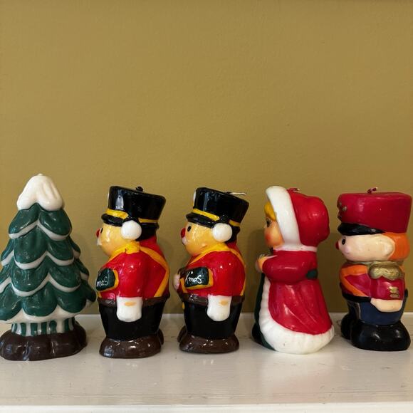 Vintage Christmas Candles 5 Wax Figures 3 Toy Soldiers 1 Girl Caroler 1 Tree VTG - Picture 11 of 13